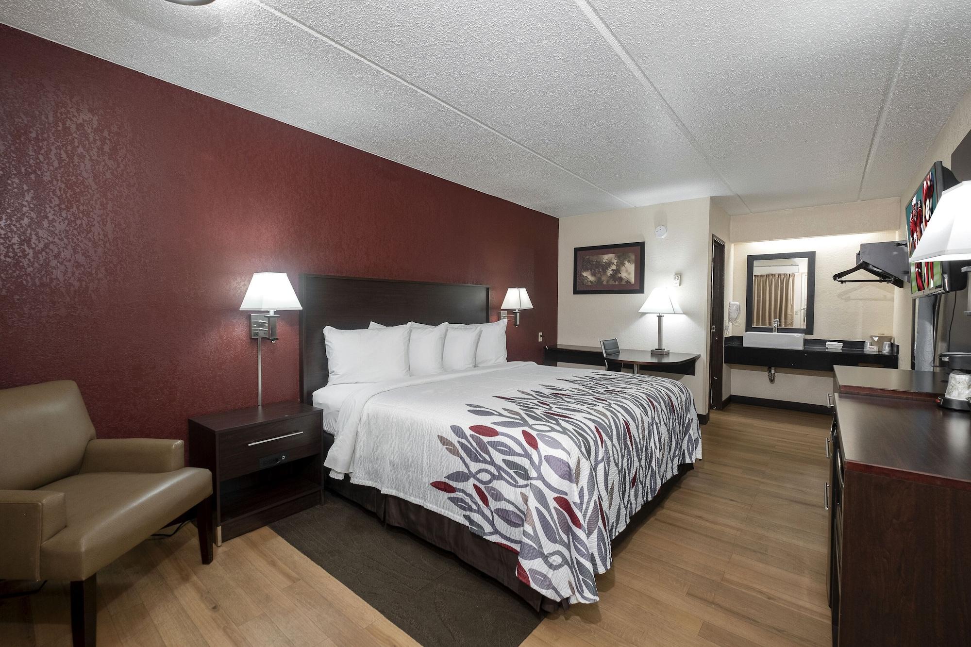 Red Roof Inn Champaign - University Экстерьер фото