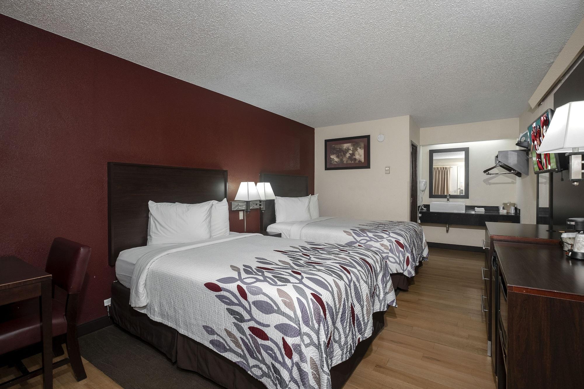 Red Roof Inn Champaign - University Экстерьер фото