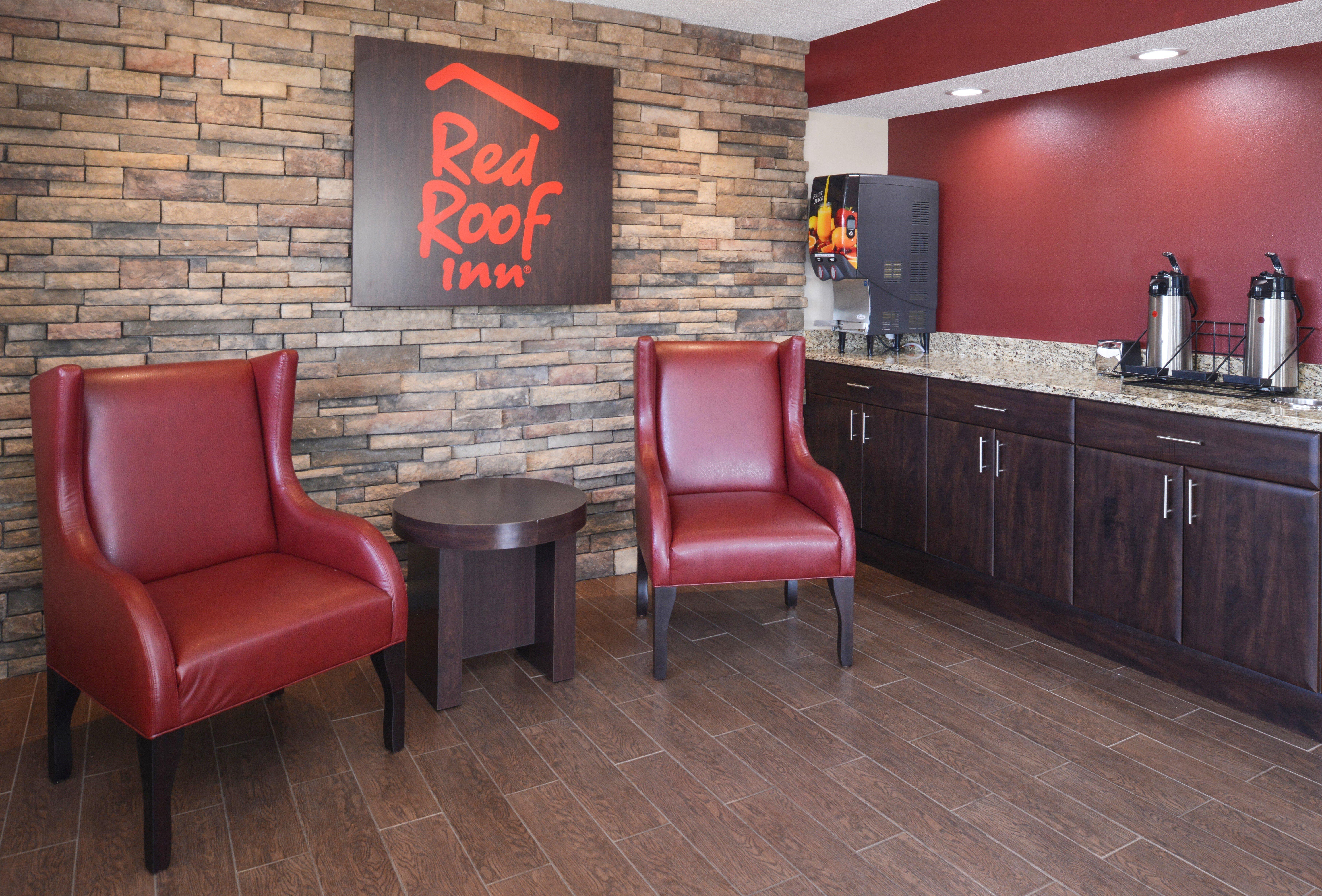 Red Roof Inn Champaign - University Экстерьер фото